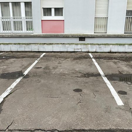 Au Coeur Des Arenes - Parking Prive Metz Exterior foto
