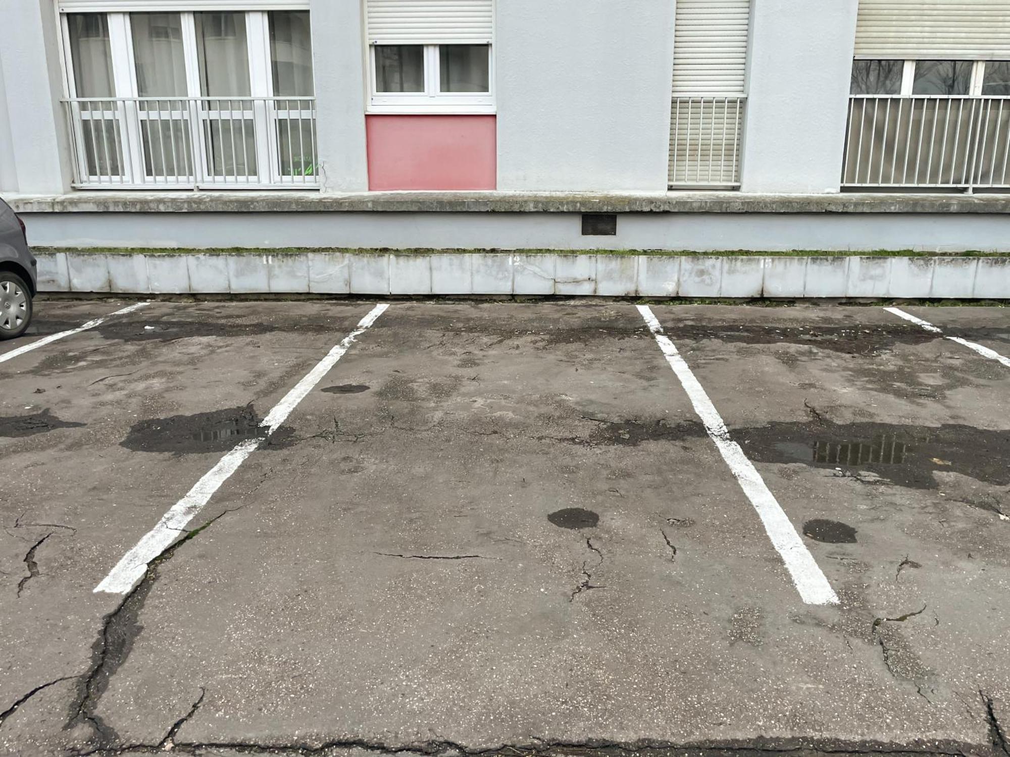 Au Coeur Des Arenes - Parking Prive Metz Exterior foto